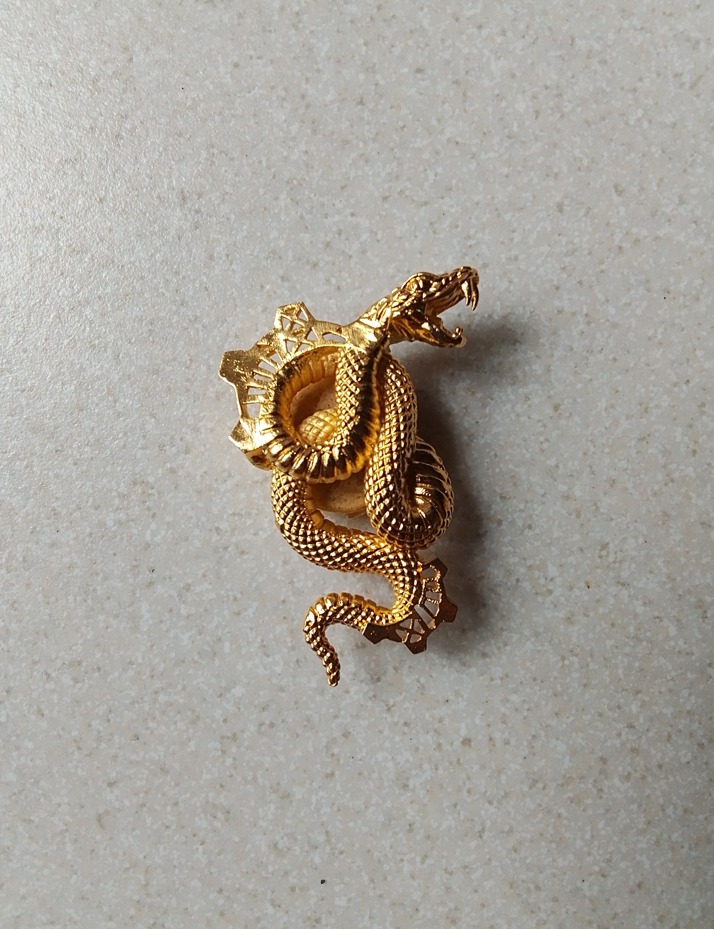 009SerpentButtonCover_1.jpg