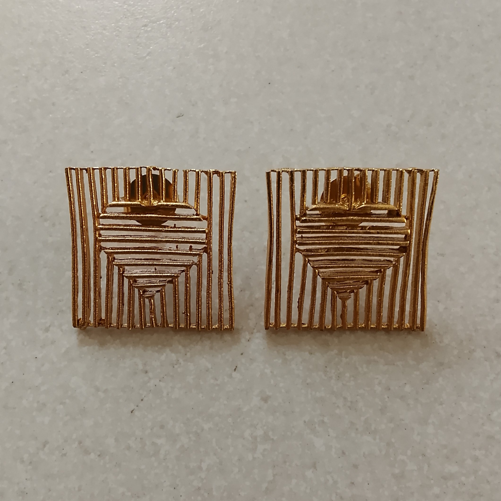Heart_Jaali_Studs_1.jpg