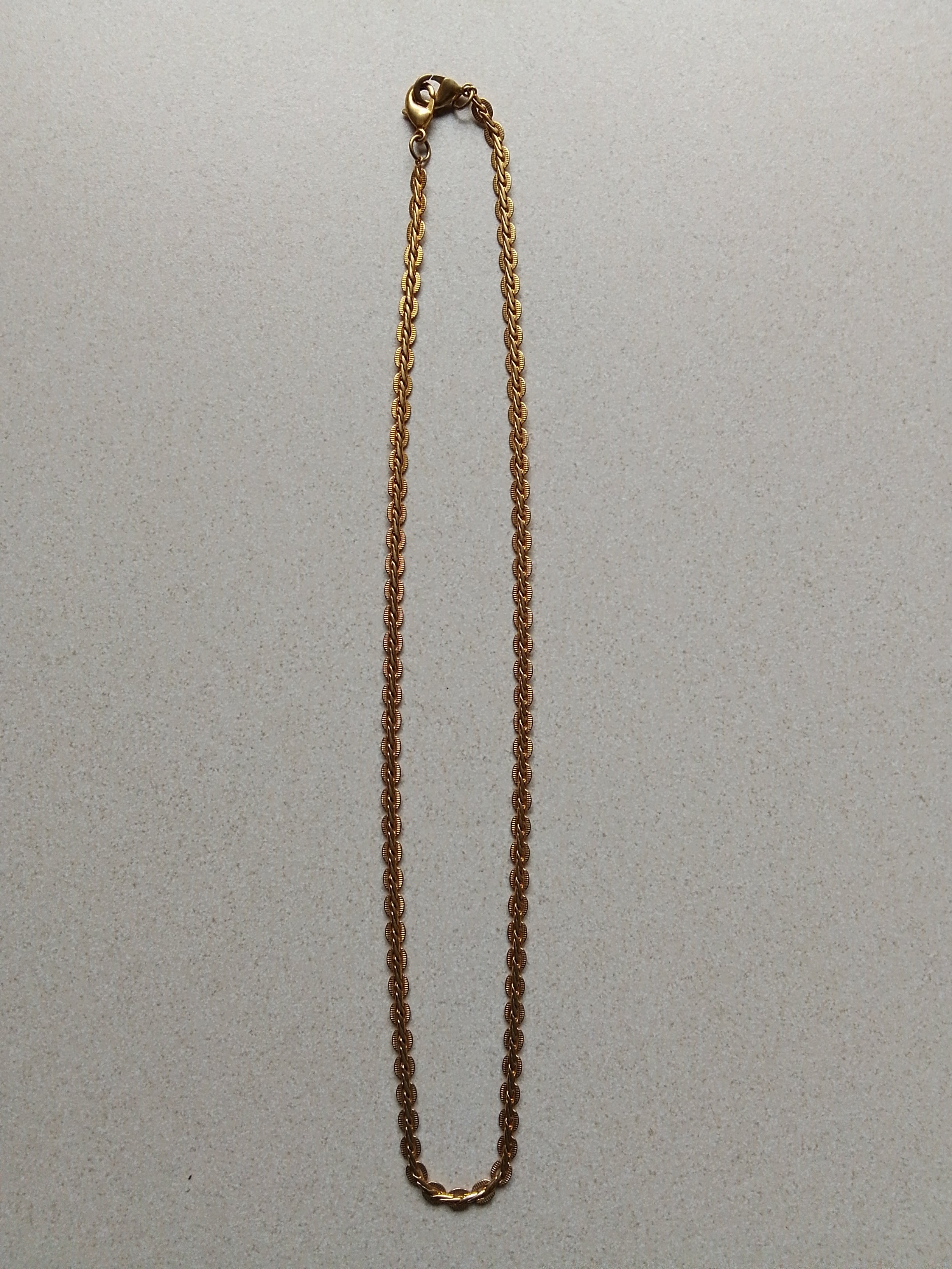 Pleat Chain