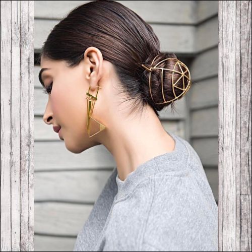 SONAM-IN-OUR-STAR-SPIRAL-AND-EARRINGS_1.jpg