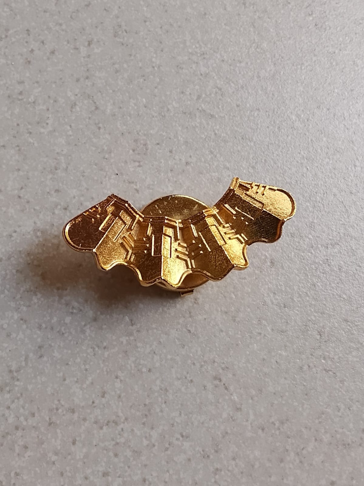005 Frill Button Cover
