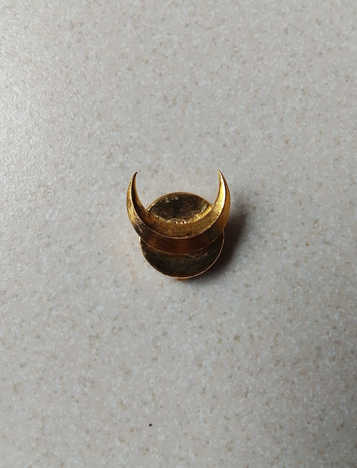 013 Crescent Button Cover