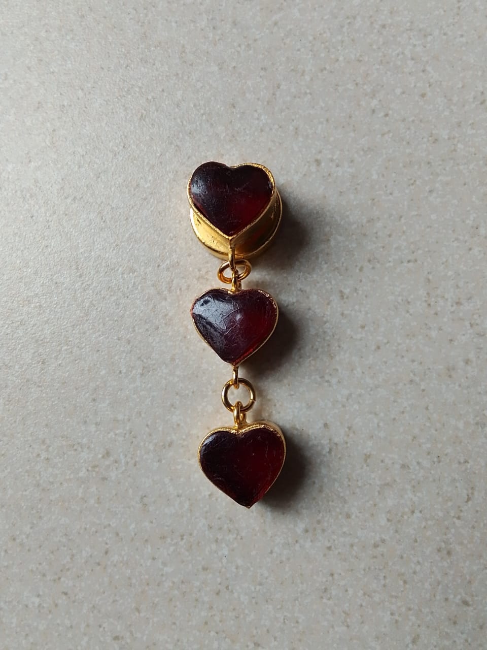 004 Red Hearts Algae Button Cover