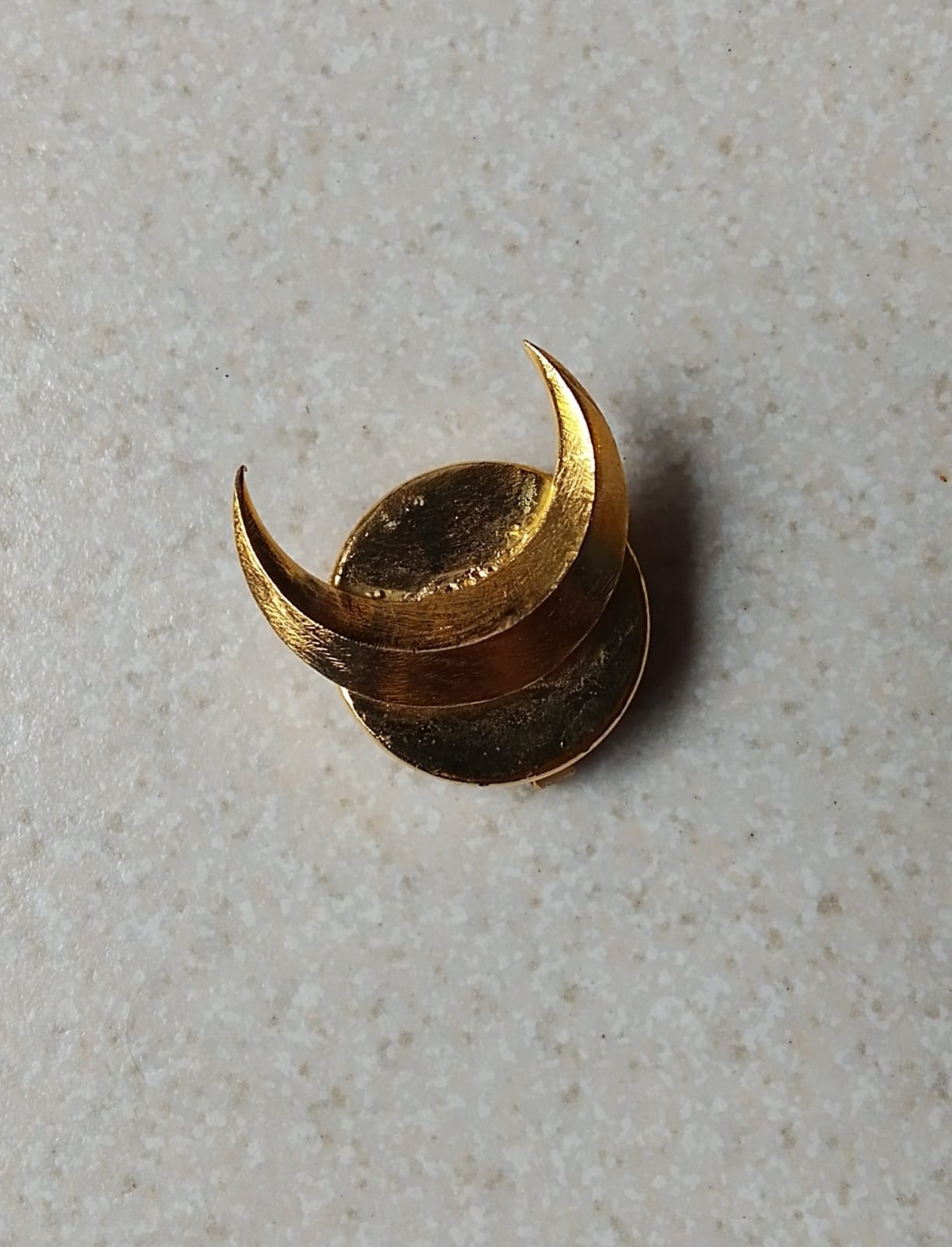 013 Crescent Button Cover