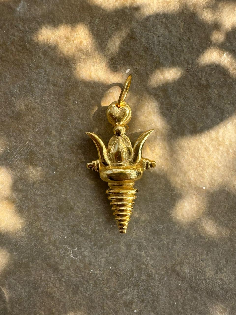 Trishu Pendant