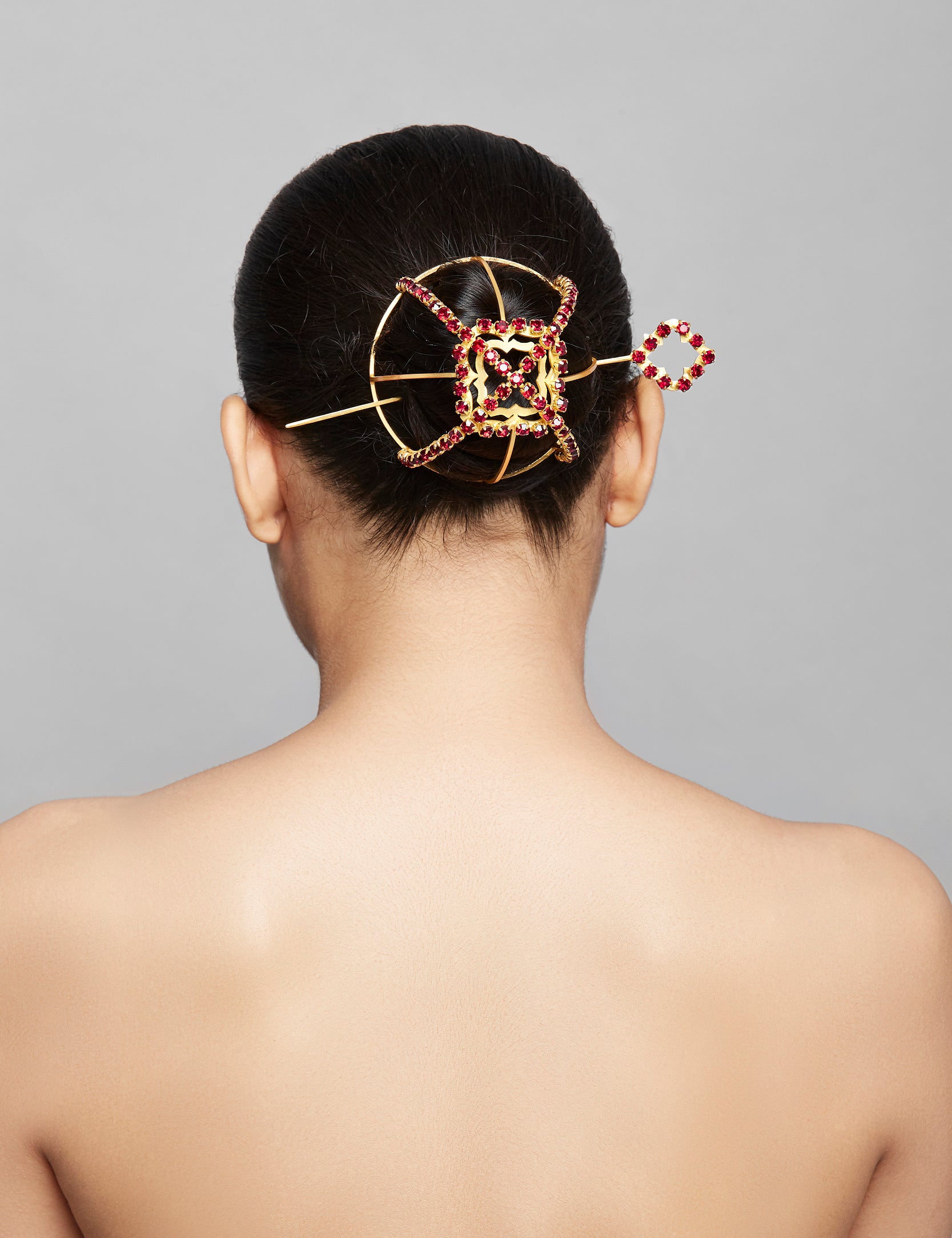 Copy-of-Swarovski-Ahiliya-Hairbun-2-1.jpg