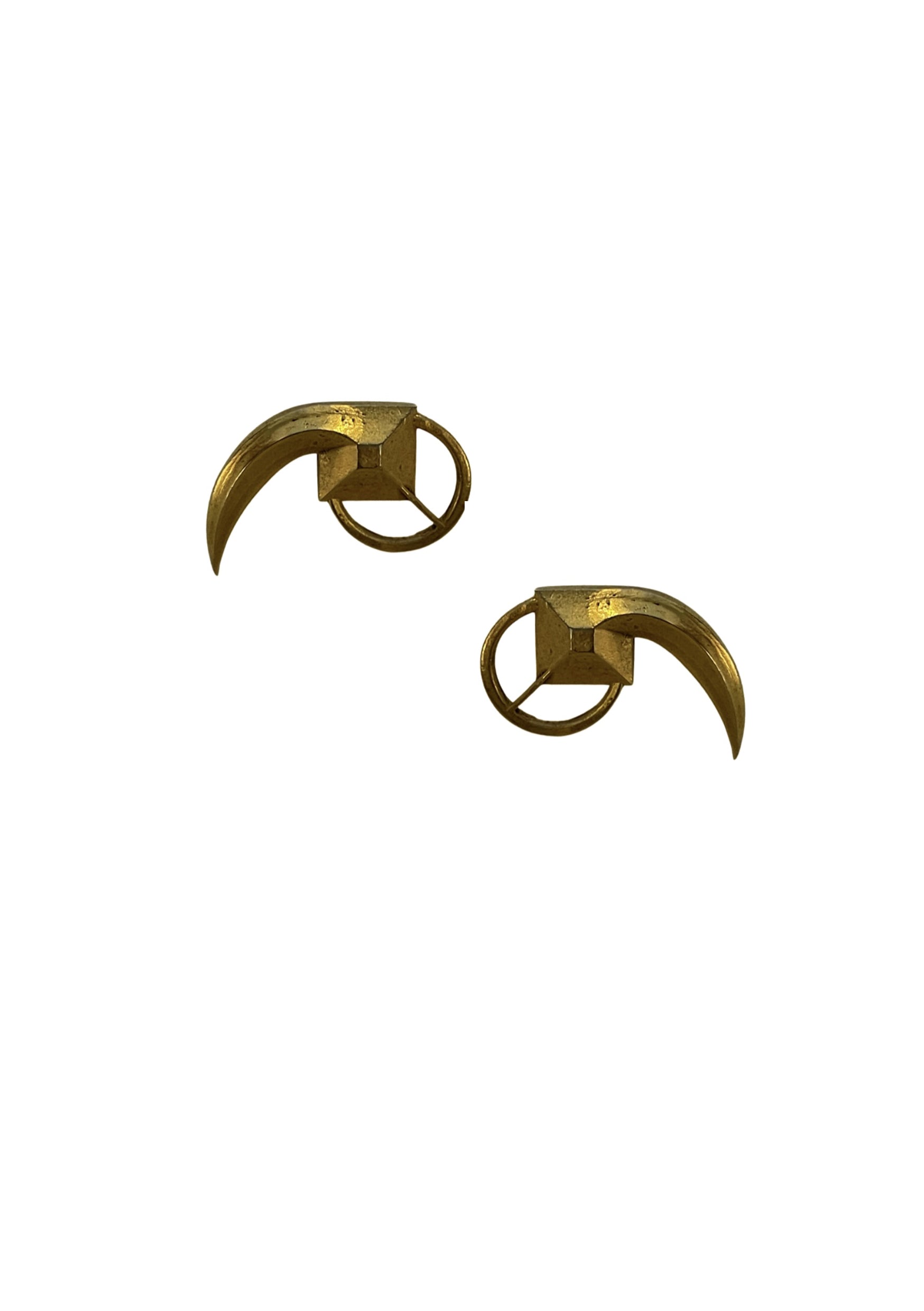 Dagger Studs