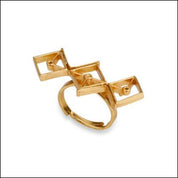 TRIKONA RING