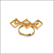 TRIKONA RING